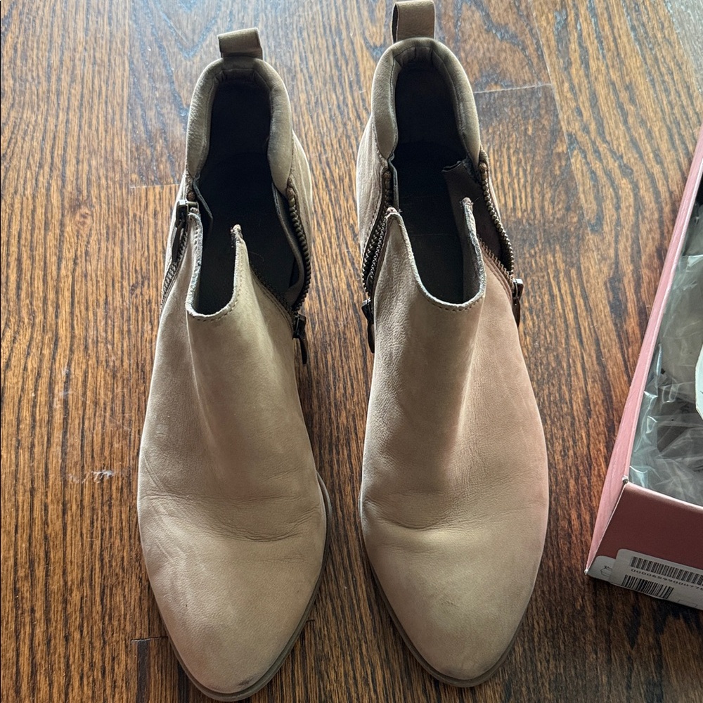 Franco Sarto Tan Suede booties